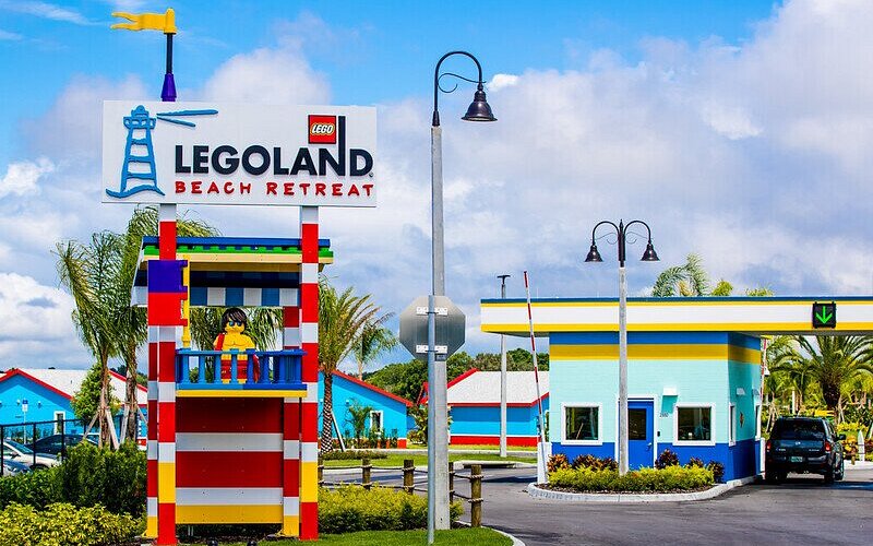 Escape to Paradise at LEGOLAND Beach Retreat